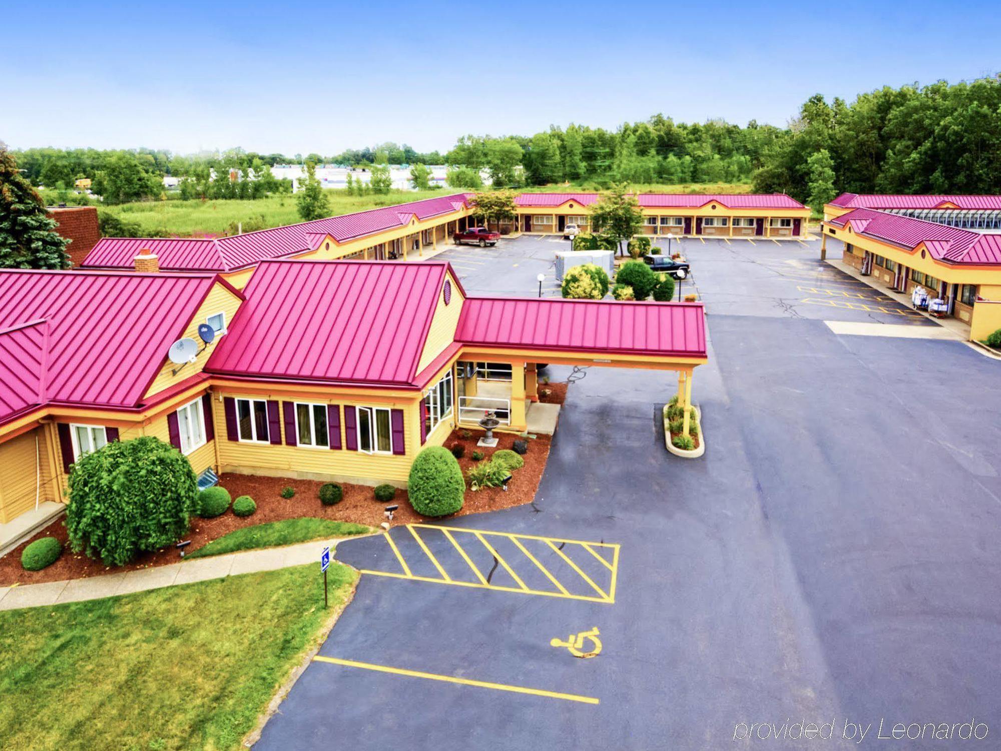 Amherst Inn & Suites 외부 사진