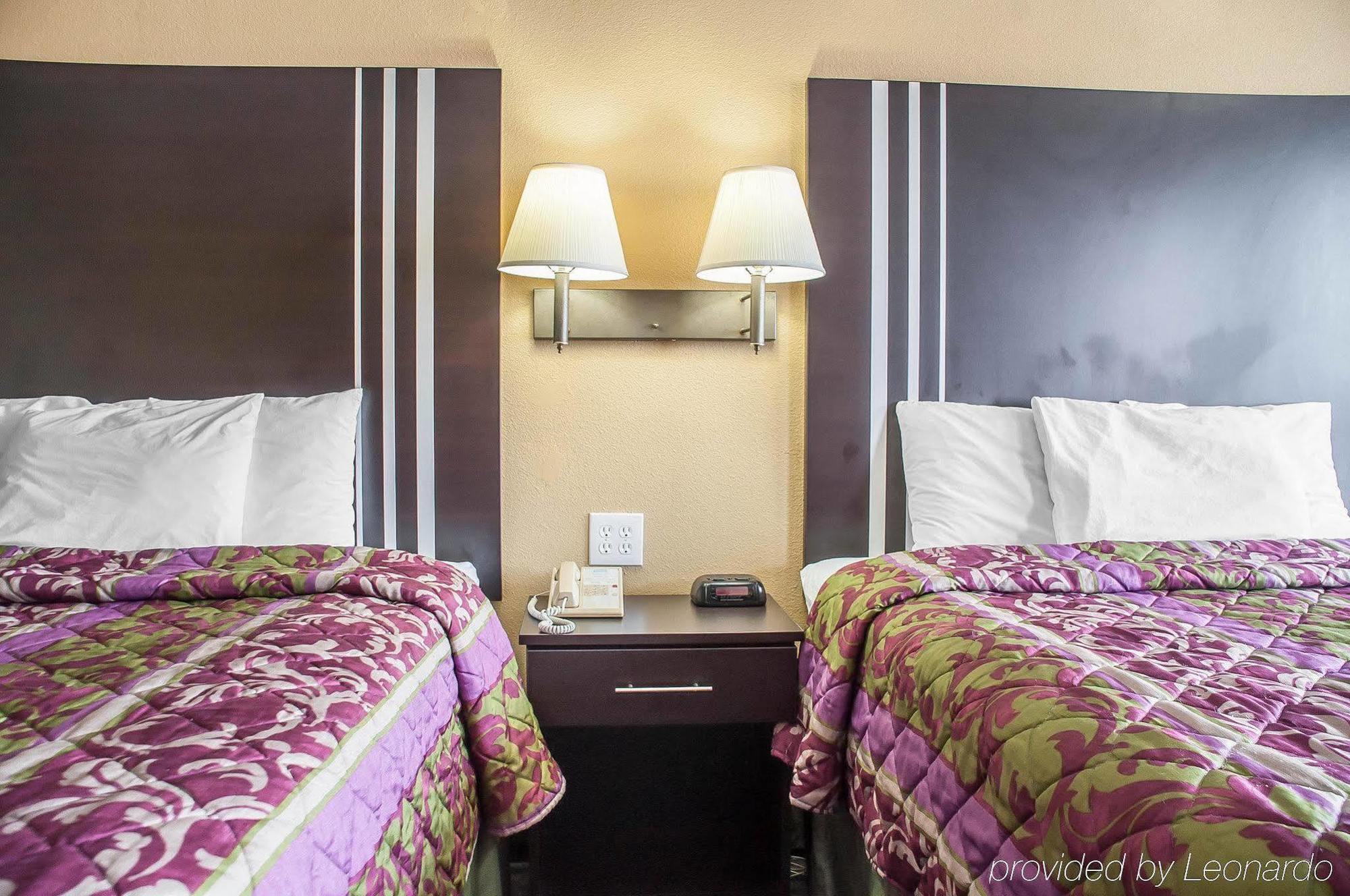 Amherst Inn & Suites 외부 사진